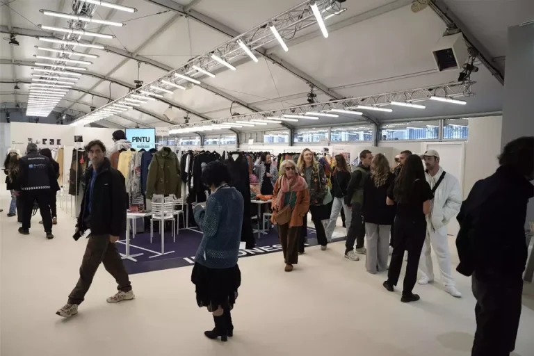 PINTU Incubator & Lakon Indonesia Persembahkan Kolaborasi Fashion Lintas Budaya di Premiere Classe Paris